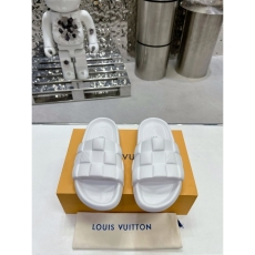 Louis Vuitton Slippers